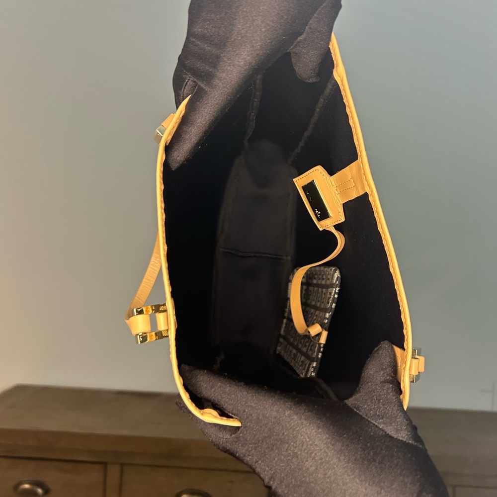 Fendi Zucchino Bucket Tote - Picture 6 of 11
